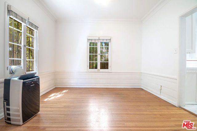 1217 S Alfred Street, Los Angeles, CA 90035