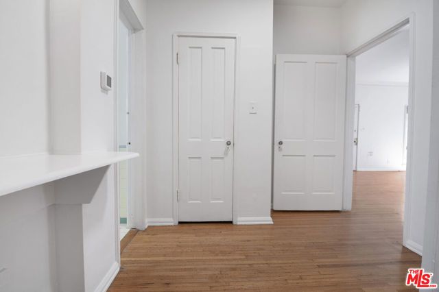 1217 S Alfred Street, Los Angeles, CA 90035