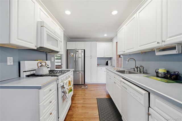 1440 Lincoln Boulevard, Bay Shore, NY 11706