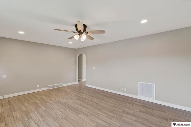 2102 Avery Road, Bellevue, NE 68005
