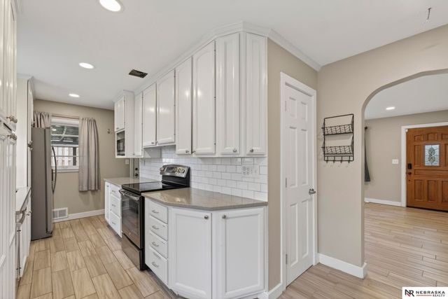 2102 Avery Road, Bellevue, NE 68005