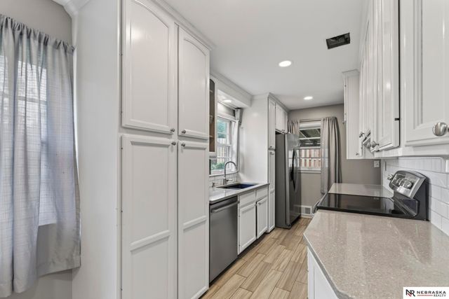 2102 Avery Road, Bellevue, NE 68005