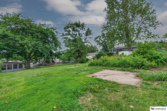 2102 Avery Road, Bellevue, NE 68005