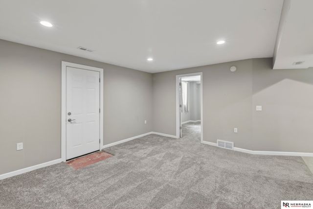 2102 Avery Road, Bellevue, NE 68005