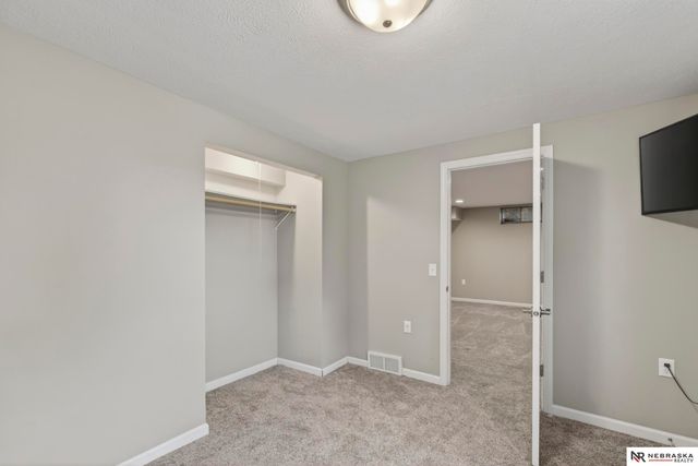2102 Avery Road, Bellevue, NE 68005