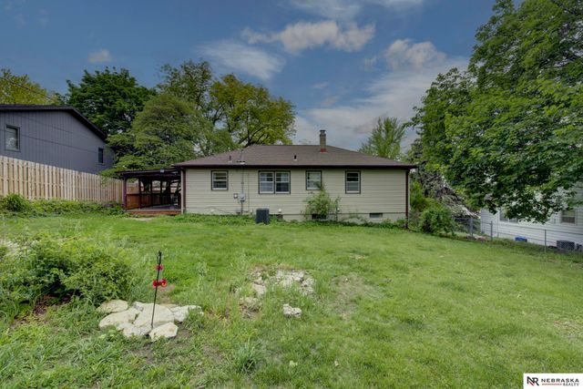 2102 Avery Road, Bellevue, NE 68005