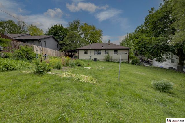 2102 Avery Road, Bellevue, NE 68005