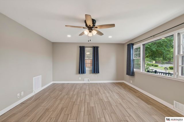 2102 Avery Road, Bellevue, NE 68005