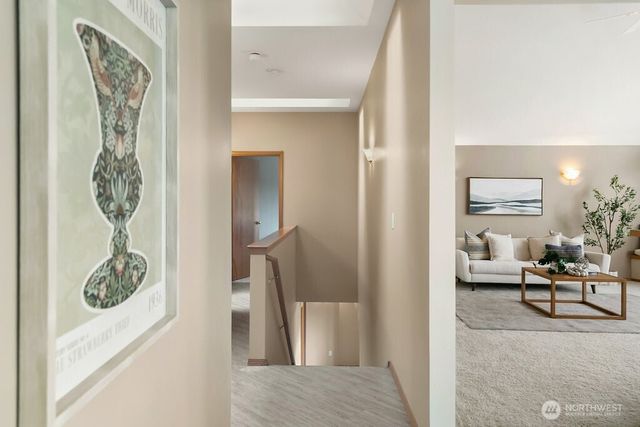 6056 Sandpiper Court, Bremerton, WA 98312