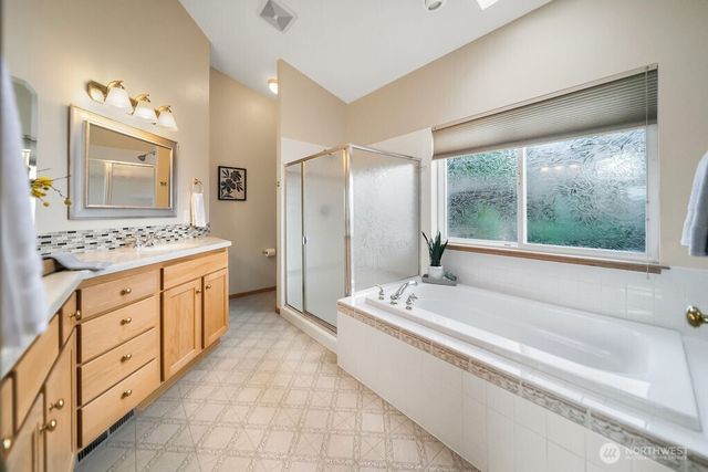 6056 Sandpiper Court, Bremerton, WA 98312