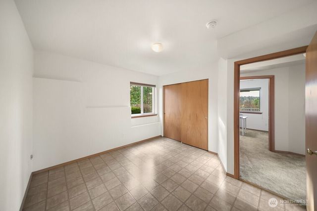 6056 Sandpiper Court, Bremerton, WA 98312