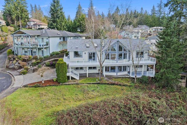 6056 Sandpiper Court, Bremerton, WA 98312