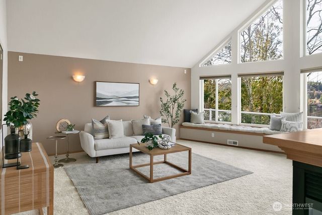 6056 Sandpiper Court, Bremerton, WA 98312