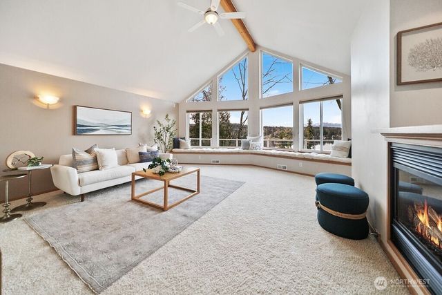 6056 Sandpiper Court, Bremerton, WA 98312