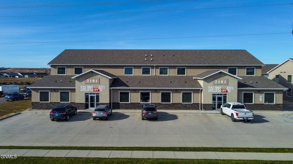 2101 40th Avenue SE, Mandan, ND 58554 photo 5