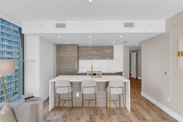 650 NE 32nd St 2901, Miami, FL 33137