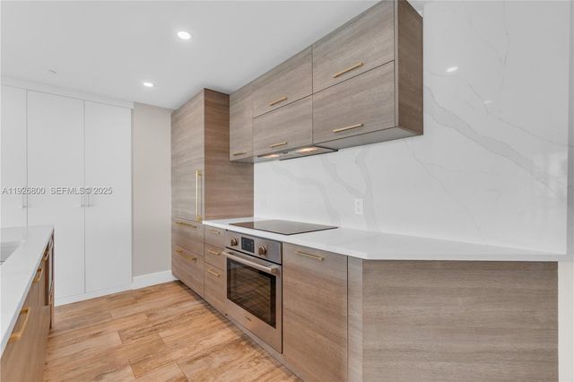 650 NE 32nd St 2901, Miami, FL 33137