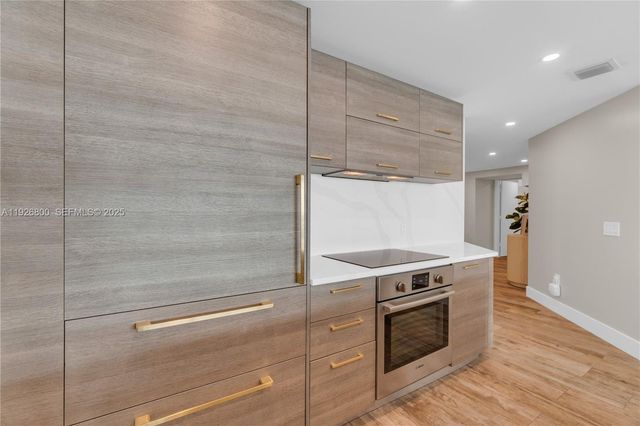 650 NE 32nd St 2901, Miami, FL 33137