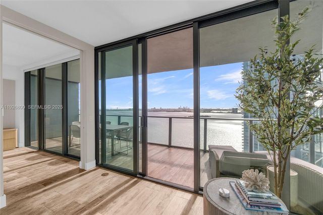 650 NE 32nd St 2901, Miami, FL 33137