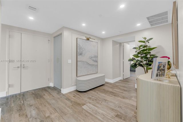 650 NE 32nd St 2901, Miami, FL 33137