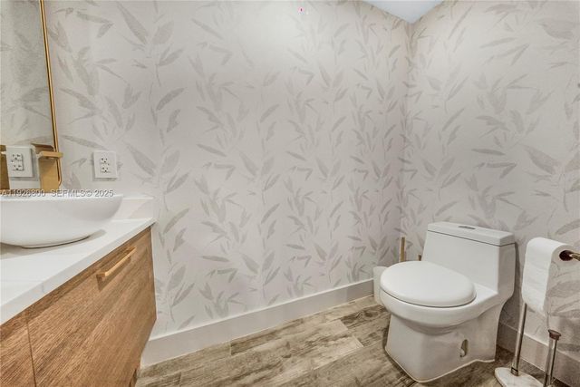 650 NE 32nd St 2901, Miami, FL 33137