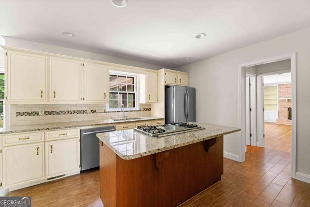 4955 Mill Stream Court, Atlanta, GA 30338