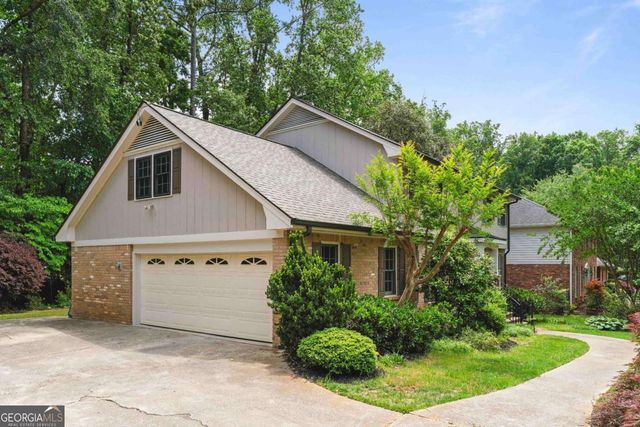 4955 Mill Stream Court, Atlanta, GA 30338
