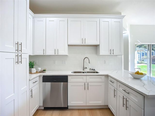 2960 SANDRINGHAM PLACE, Sarasota, FL 34235