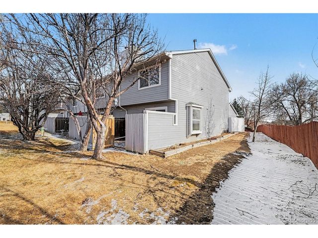 9423 Lou Dr, Thornton, CO 80260