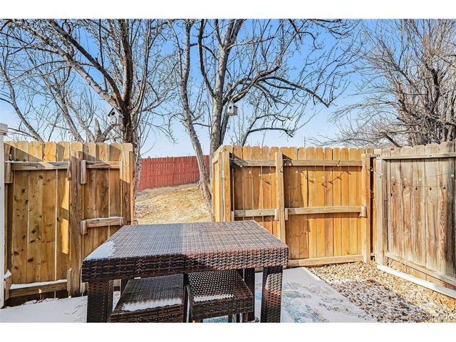 9423 Lou Dr, Thornton, CO 80260