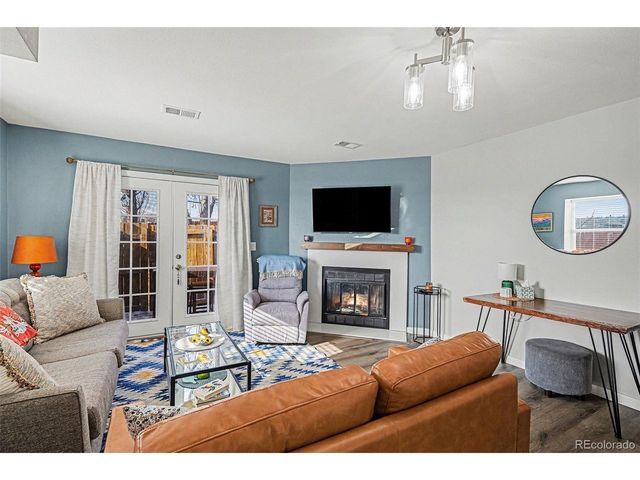 9423 Lou Dr, Thornton, CO 80260