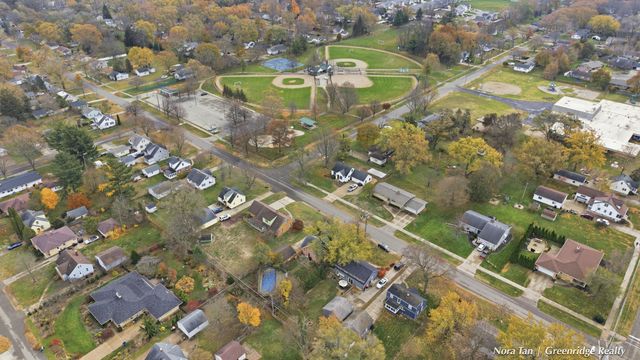 23 E 35th Street, Holland, MI 49423