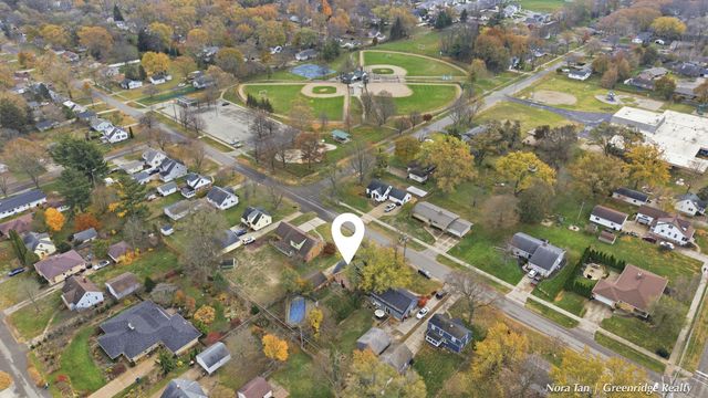 23 E 35th Street, Holland, MI 49423