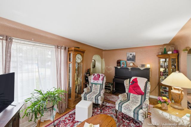 23 E 35th Street, Holland, MI 49423