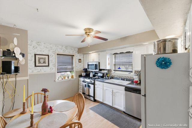 23 E 35th Street, Holland, MI 49423