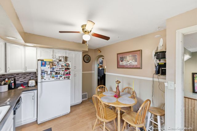 23 E 35th Street, Holland, MI 49423