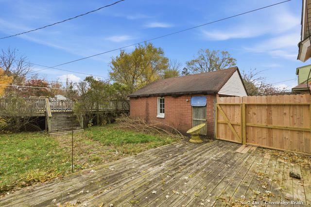 23 E 35th Street, Holland, MI 49423