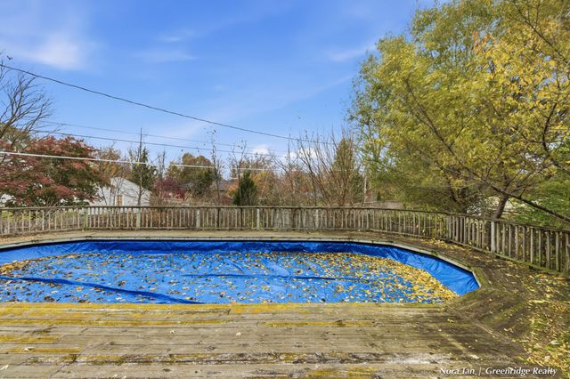 23 E 35th Street, Holland, MI 49423