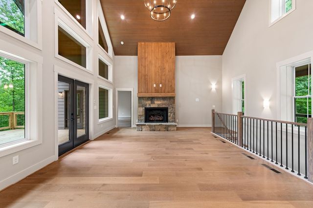298 Lower Creek Trail, Ellijay, GA 30540