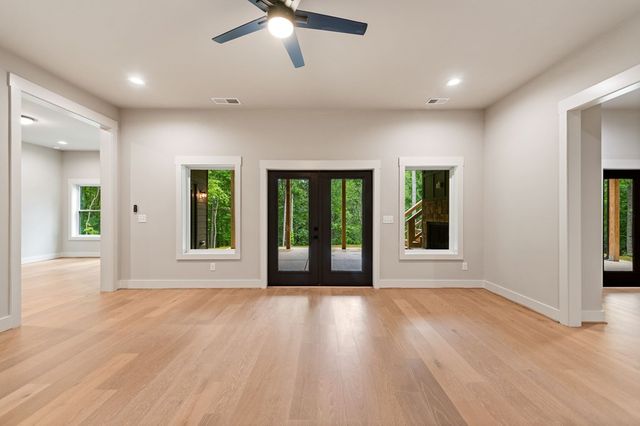 298 Lower Creek Trail, Ellijay, GA 30540