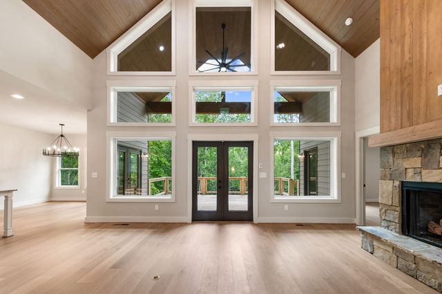 298 Lower Creek Trail, Ellijay, GA 30540