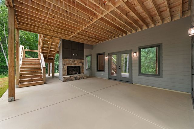 298 Lower Creek Trail, Ellijay, GA 30540