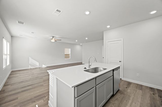 210 Brazen Forest Trail, Magnolia, TX 77354