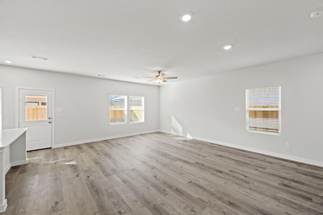 210 Brazen Forest Trail, Magnolia, TX 77354