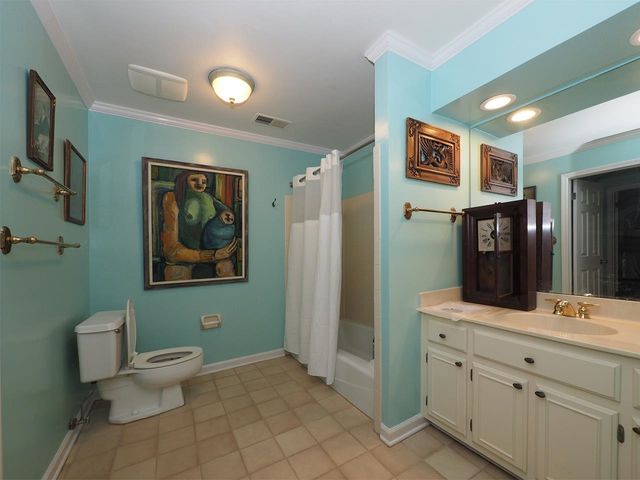 253 WINDOVER GROVE DR, Memphis, TN 38111