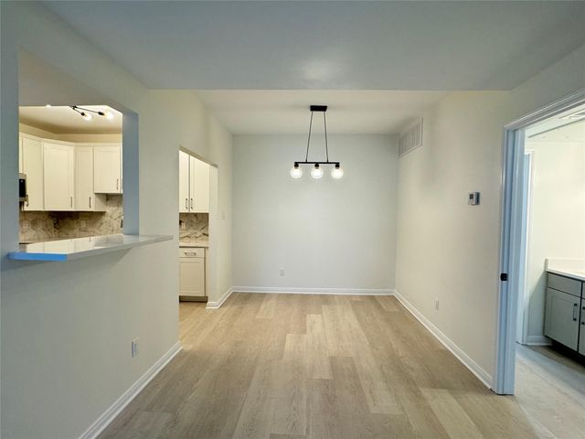 2100 Tanglewilde Street 626, Houston, TX 77063