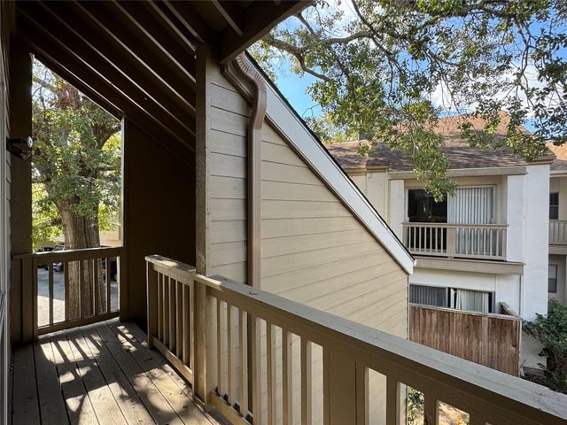 2100 Tanglewilde Street 626, Houston, TX 77063