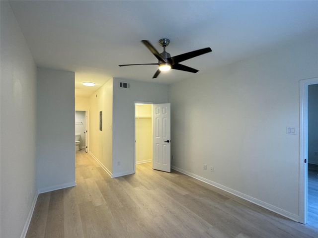 2100 Tanglewilde Street 626, Houston, TX 77063