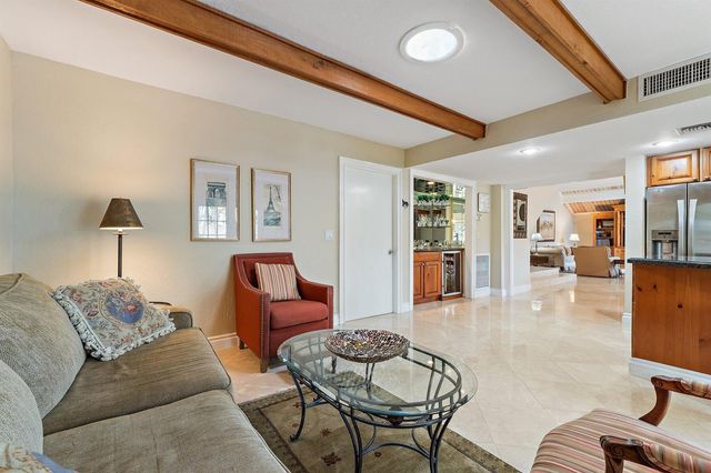 104 W Spearfish Lane, Jupiter, FL 33477