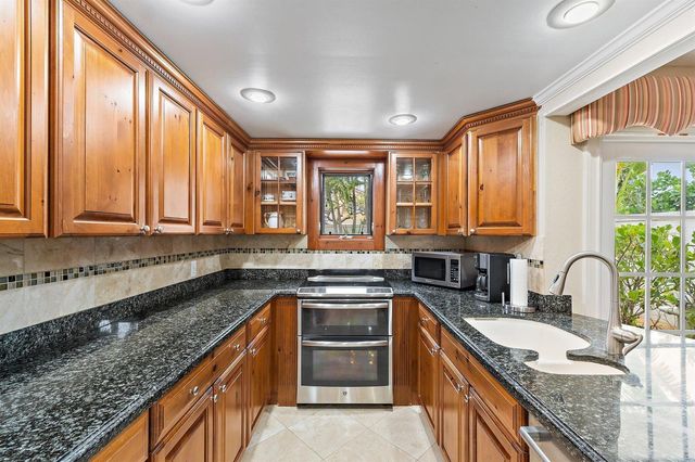 104 W Spearfish Lane, Jupiter, FL 33477